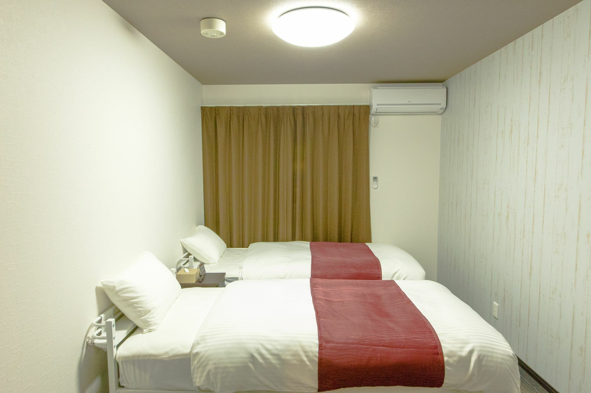 Japaning Hotel Kinkakuji Kitano Hakubaicho เกียวโต ภายนอก รูปภาพ